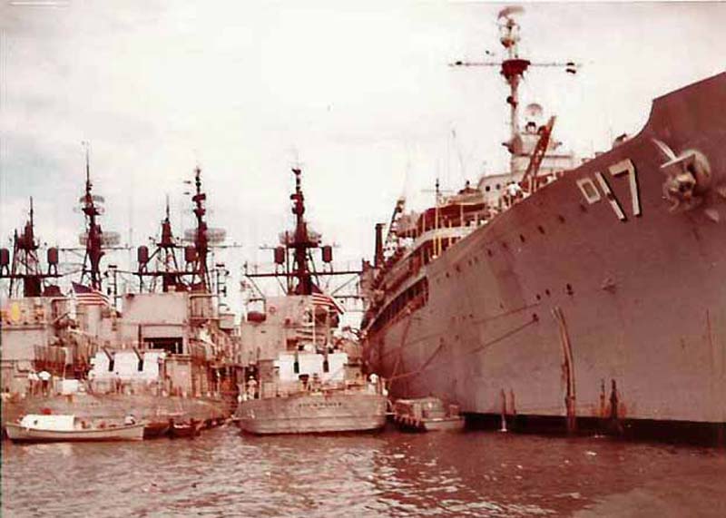 1972-09 Parks in Kaoshung Harbor tendered by USS Piedmont (AD 17)